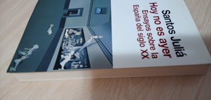 Hoy no es ayer: 359 (Ensayo y Biografía)